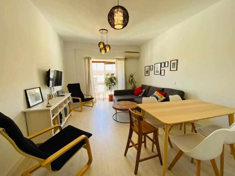 Acogedor Apartamento En El Centro De Малага Екстер'єр фото